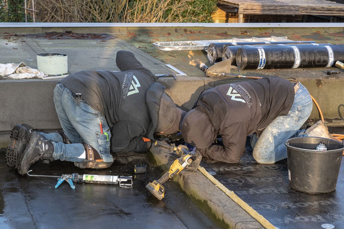 Twintop dakdekkers kleur-18 Dakinspectie Rhenen